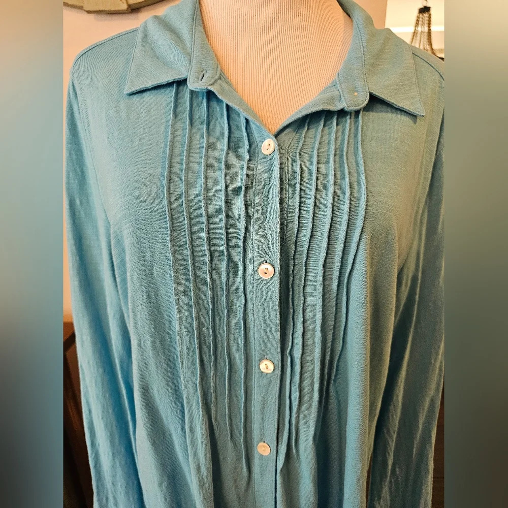 J. Jill Size Large Blue Pintucked Slub Shirt Button Front Long Sleeve Casual - Picture 2 of 10
